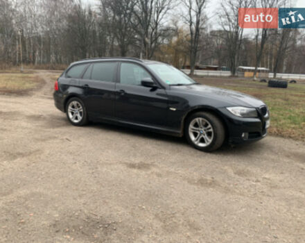 BMW 320 2010 года