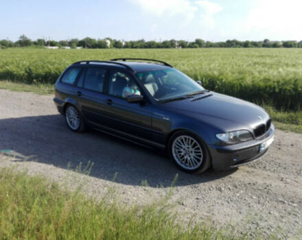 BMW 320 2002 року