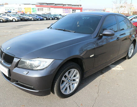 BMW 320 2005 года