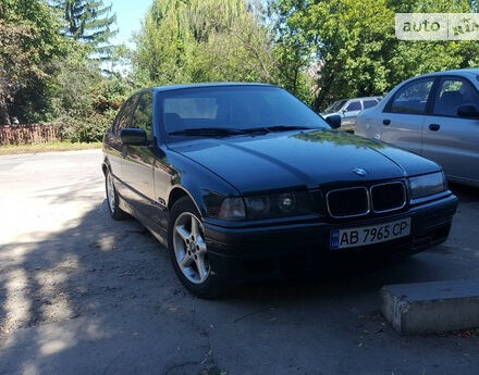 BMW 320 1994 года