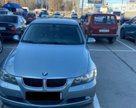 BMW 320 2005 года