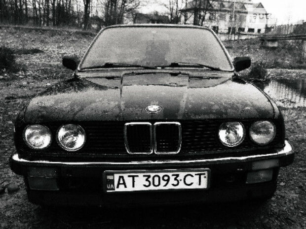 BMW 324 1986 року