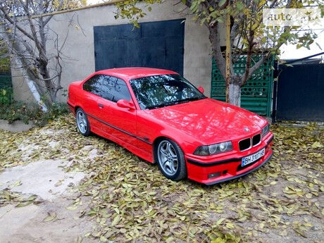 BMW 325 1994 года