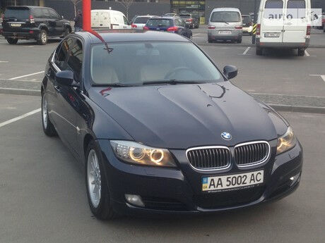 BMW 325 2008 року