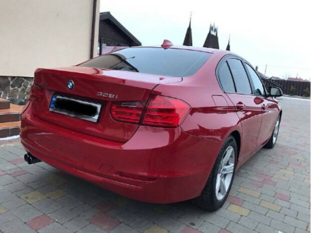 BMW 328 2013 года