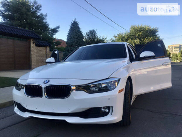 BMW 328 2013 року