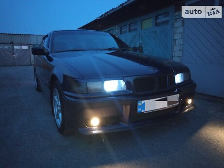 БМВ 328 1995 года BMW 328 1995 года