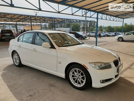 BMW 328 2010 року