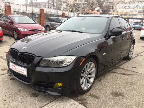 BMW 328 2011 року