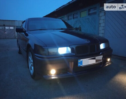 BMW 328 1995 года