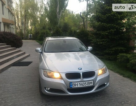 BMW 328 2011 року