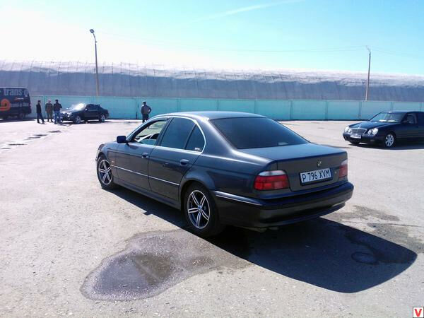 BMW 5 Series 1996 года