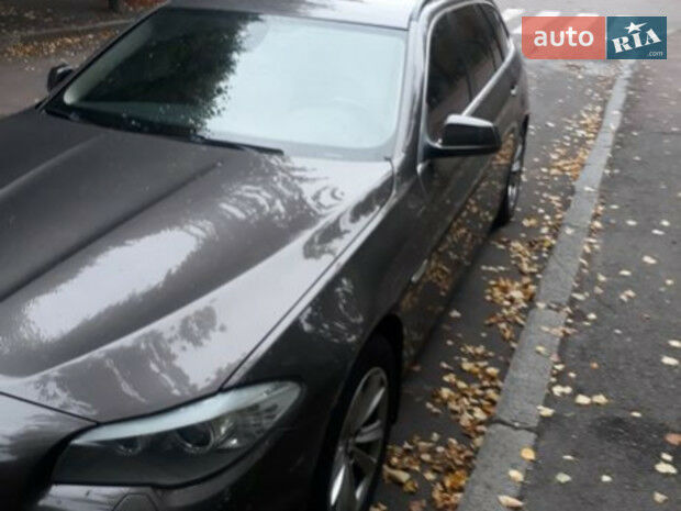 BMW 5 Series 2012 года