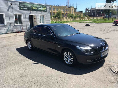 BMW 5 Series 2009 года