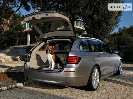 БМВ 5 Серия 1991 года BMW 5 Series 1991 года