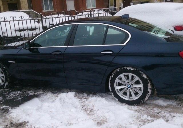 BMW 5 Series 2012 року