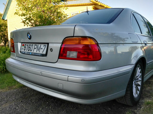 BMW 5 Series 2002 года