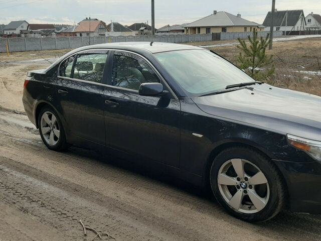 BMW 5 Series 2005 року