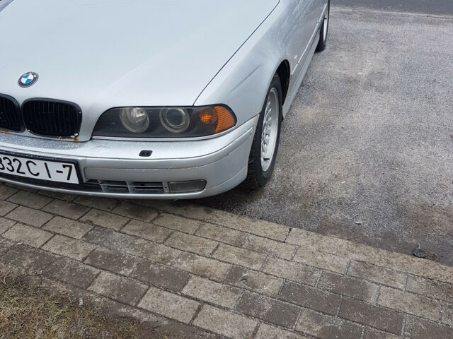 BMW 5 Series 1998 года