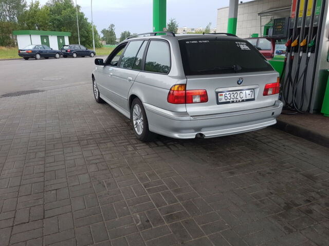 BMW 5 Series 1998 года