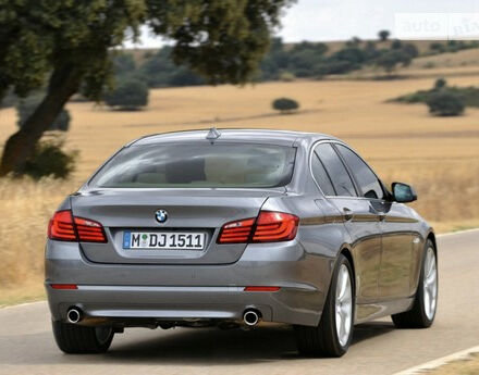 BMW 5 Series 2004 року