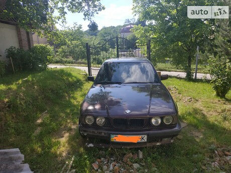 BMW 518 1992 года