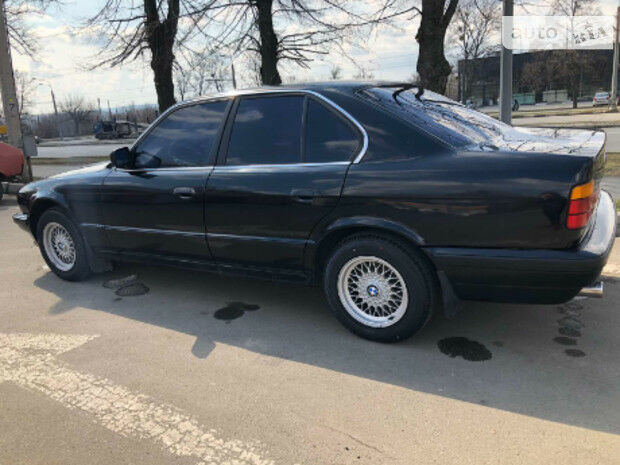 BMW 520 1989 года