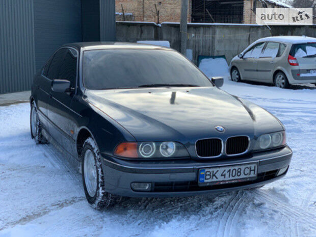 BMW 520 1998 года