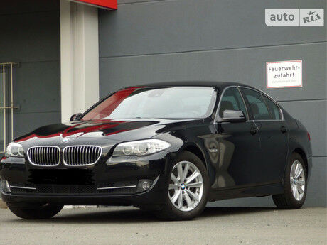 BMW 520 2012 года