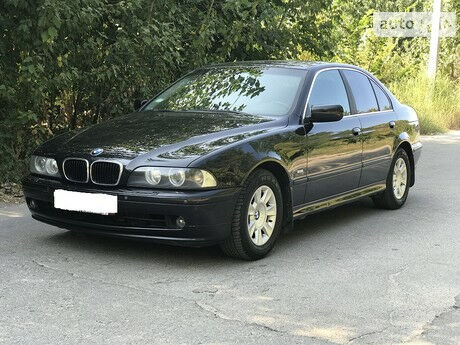 BMW 520 2001 года