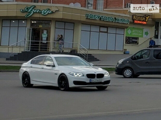 BMW 520 2014 года
