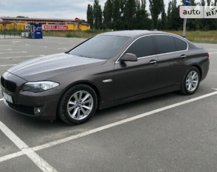 BMW 520 2011 року