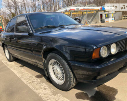 Фото на відгук з оцінкою 4   про авто BMW 520 1989 року випуску від автора “Вячеслав” з текстом: Из плюсов: машина комфортная, очень удобна в управлении, трассу держит супер, очень внушительно с...