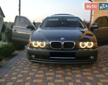 BMW 520 2001 года