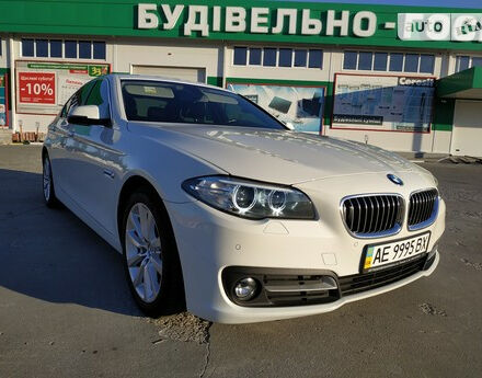 BMW 520 2016 года