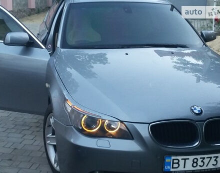 BMW 520 2004 року