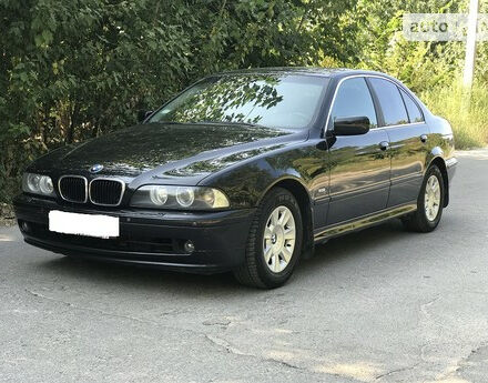 BMW 520 2001 года