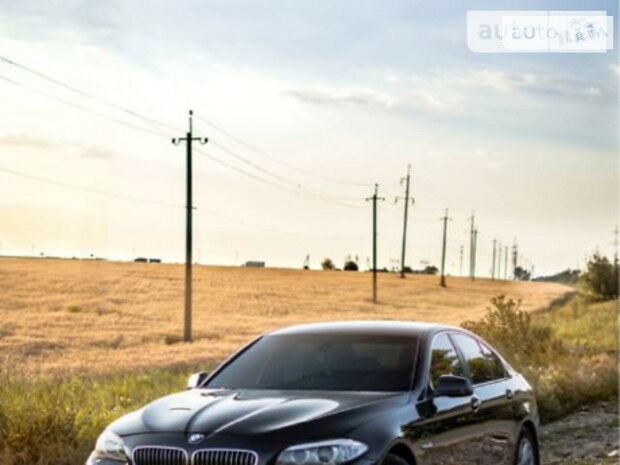 BMW 523 2010 року