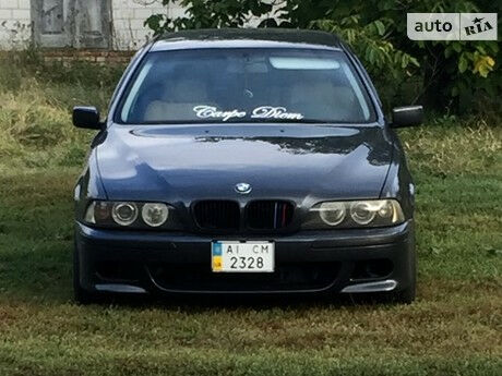 БМВ 523 1998 года BMW 523 1998 года