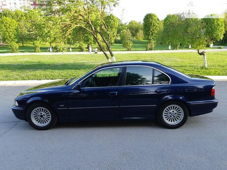 BMW 523 1998 года