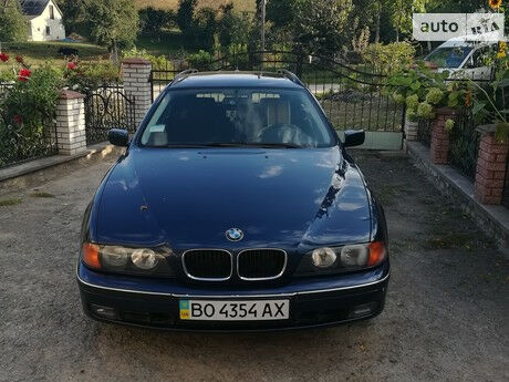 BMW 523 1998 року