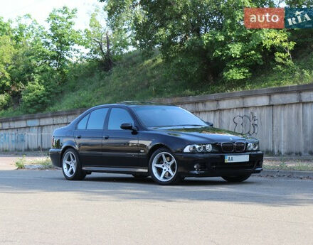 BMW 523 1998 року