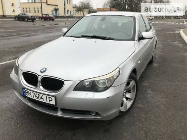 BMW 525 2004 года