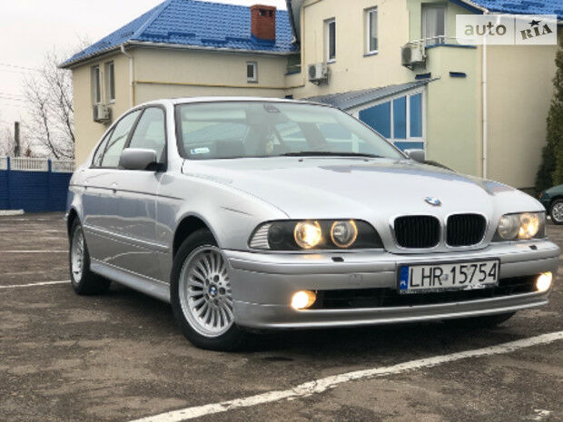 BMW 525 2001 года