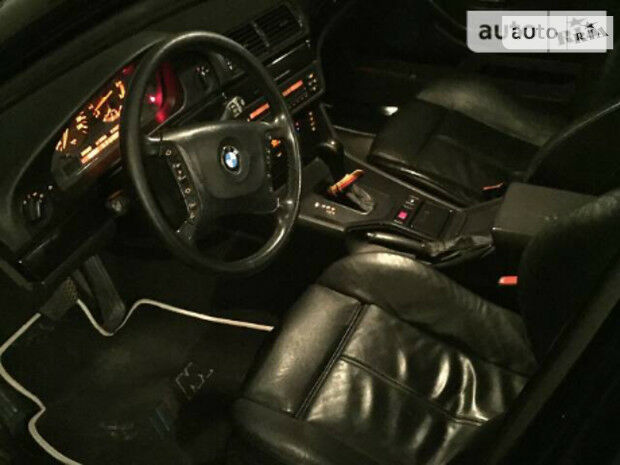 BMW 525 2001 року