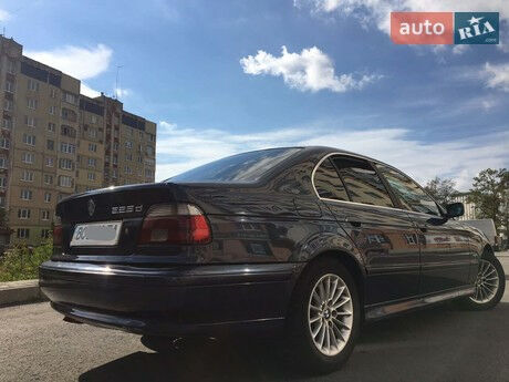 BMW 525 2002 года