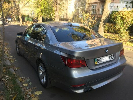 BMW 525 2004 года