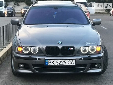 BMW 525 2003 года