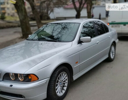 BMW 525 2000 року