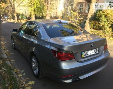 BMW 525 2004 года